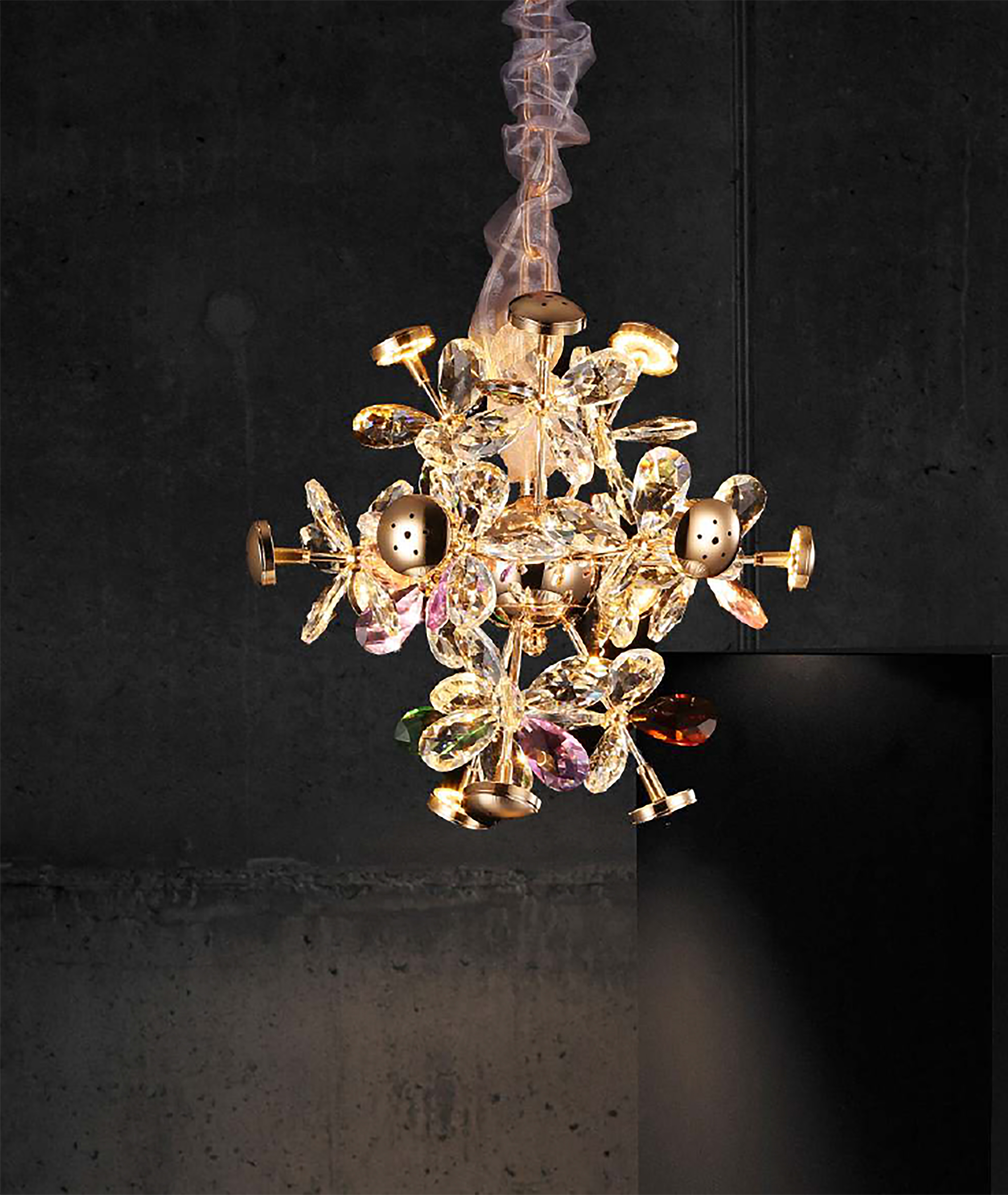 CRYSTAL WEB HANGING LIGHT